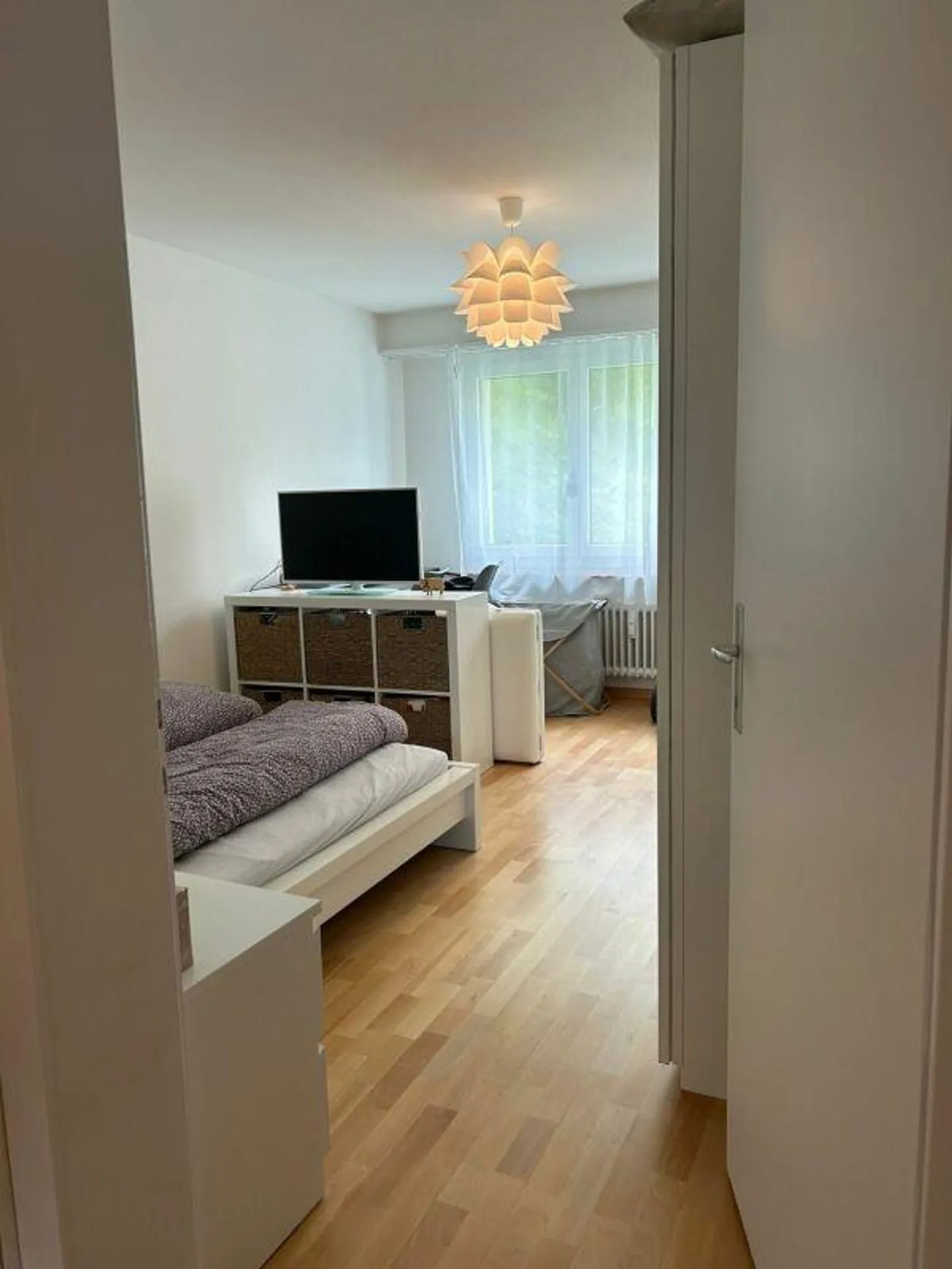 geräumige 2.5 Zimmerwohnung mit Aussicht - Foto 6 von 8