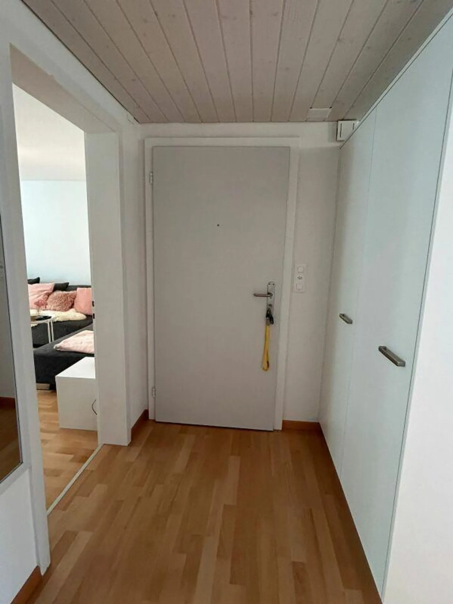 geräumige 2.5 Zimmerwohnung mit Aussicht - Foto 7 von 8