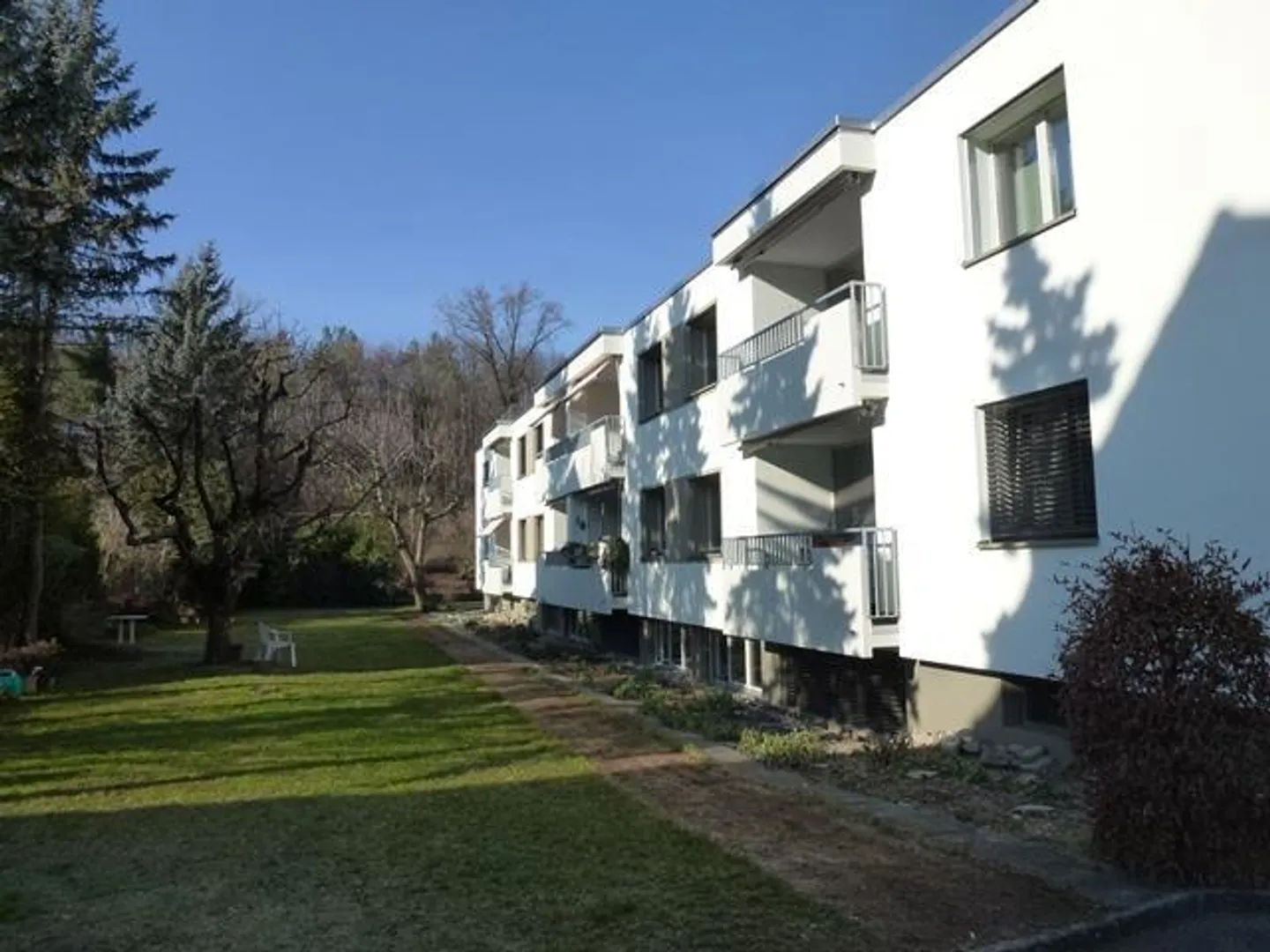 Living in a quiet location - Photo 1 of 6