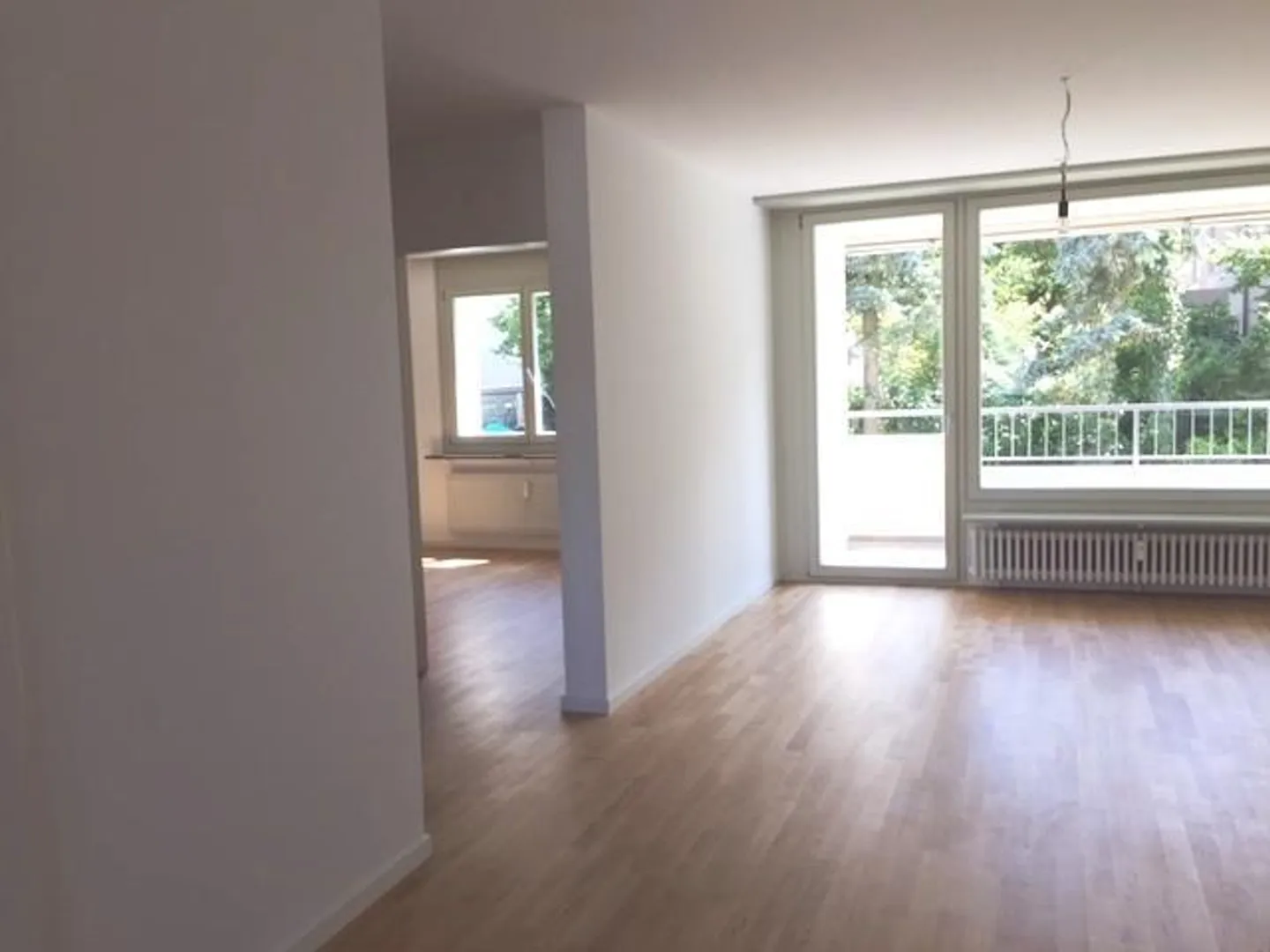 Living in a quiet location - Photo 4 of 6