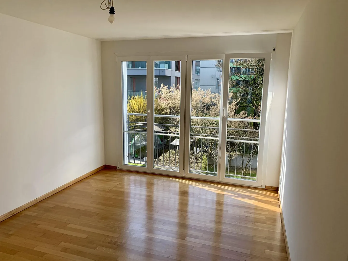 Appartement lumineux de 4,5 pièces à Oerlikon - Photo 3 sur 10