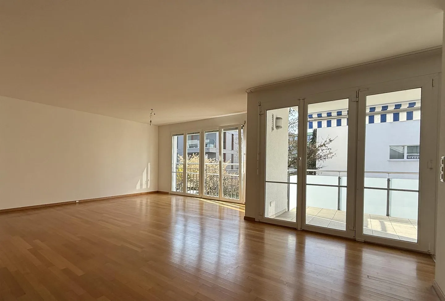 Appartement lumineux de 4,5 pièces à Oerlikon - Photo 4 sur 10