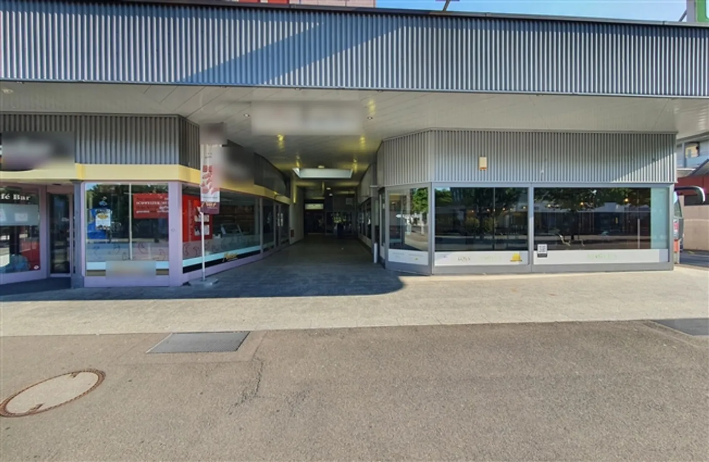 Attractive commercial space in a highly frequented central location in Sursee - Photo 2 of 9