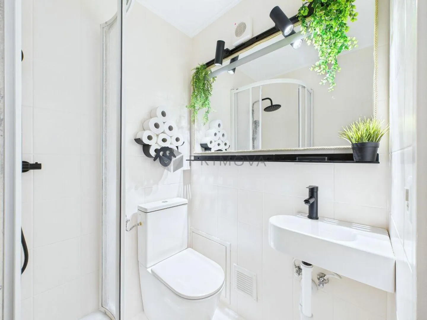 Move-in ready 4.5 room apartment with modern expansion - Photo 6 of 8