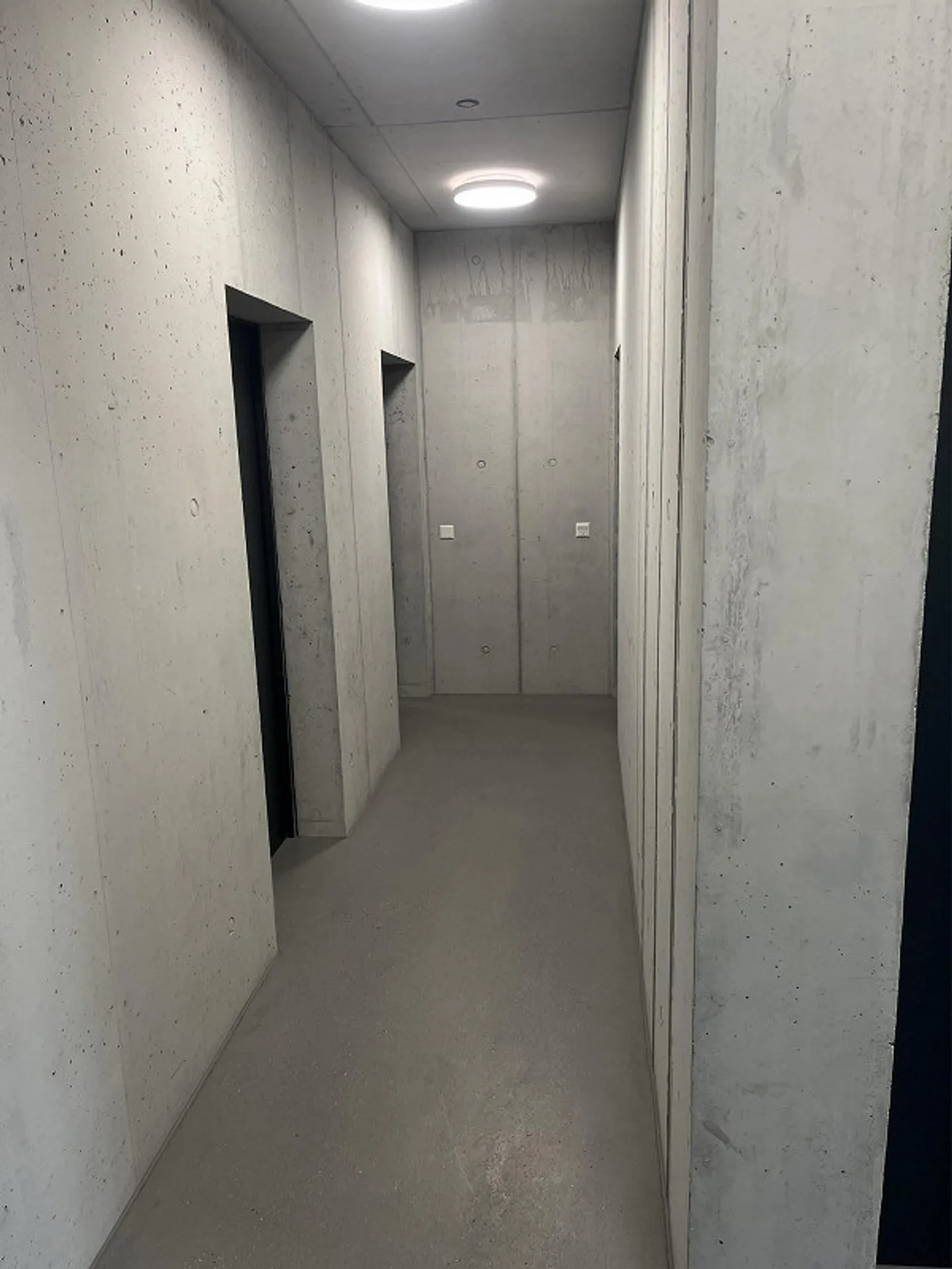 Espace commercial / de stockage - Photo 4 sur 6