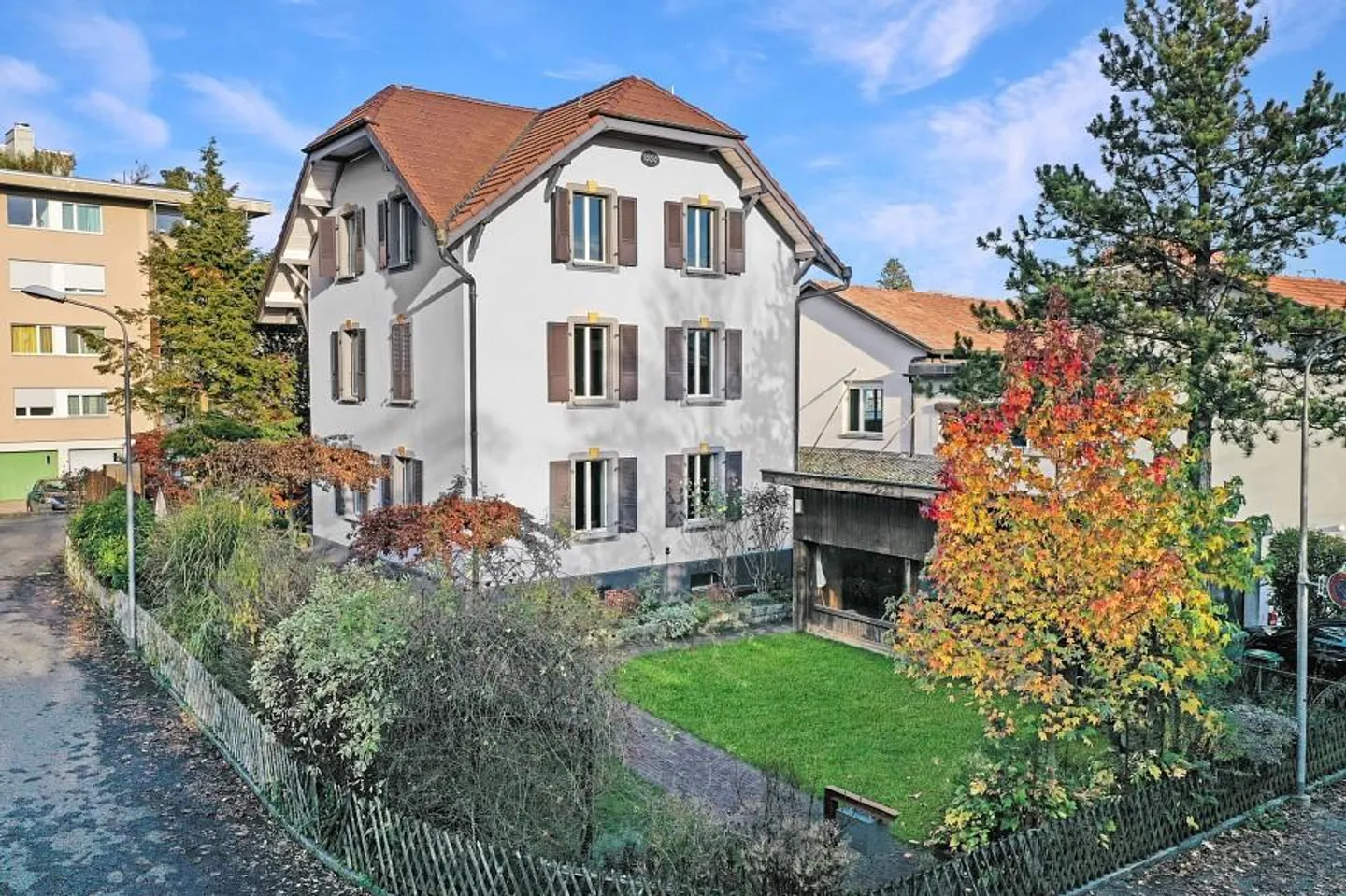 Elegantes Einfamilienhaus - Foto 1 von 13