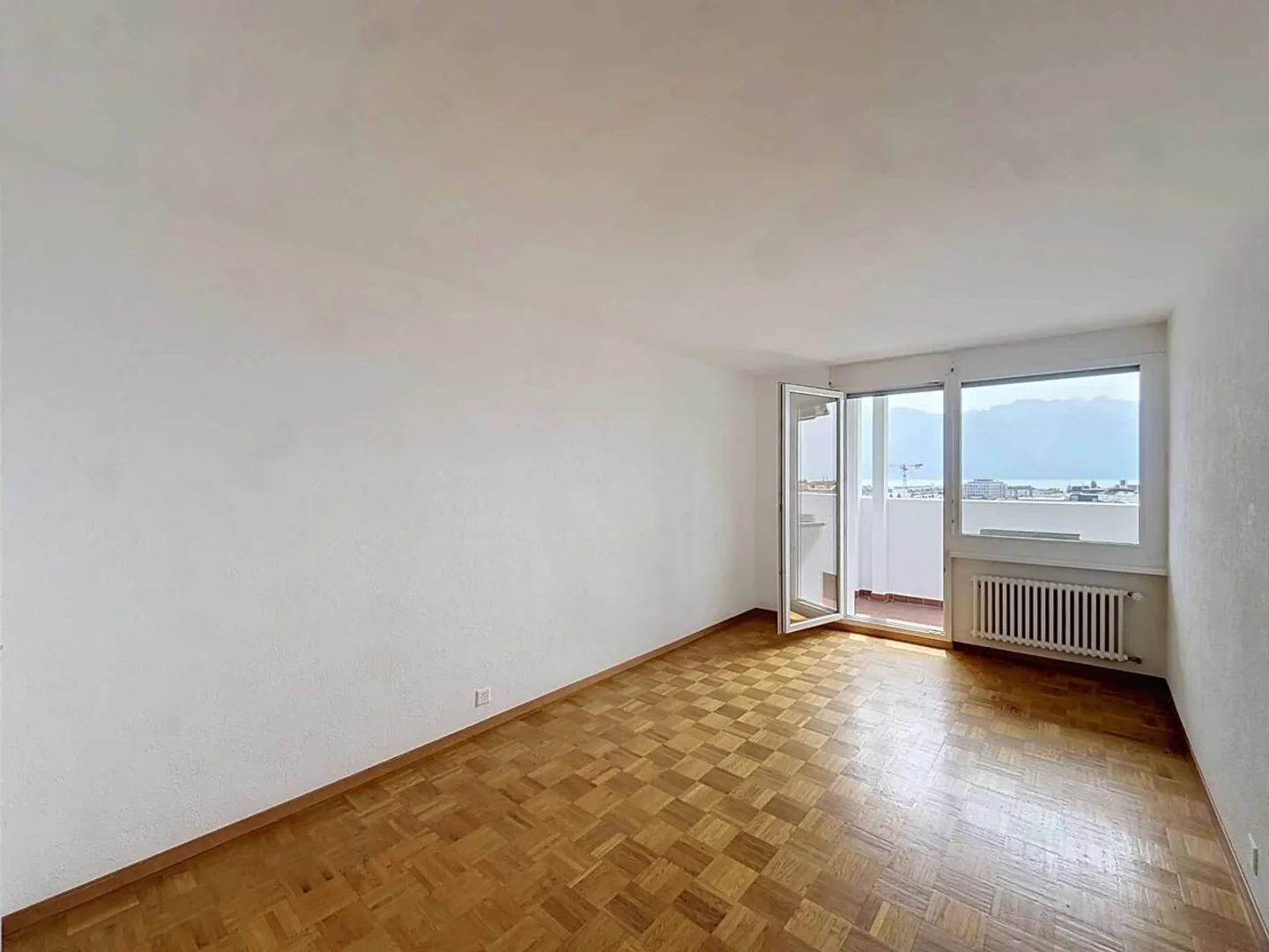 Helle 4,5-Zimmer-Wohnung mit Panoramablick - Foto 6 von 10