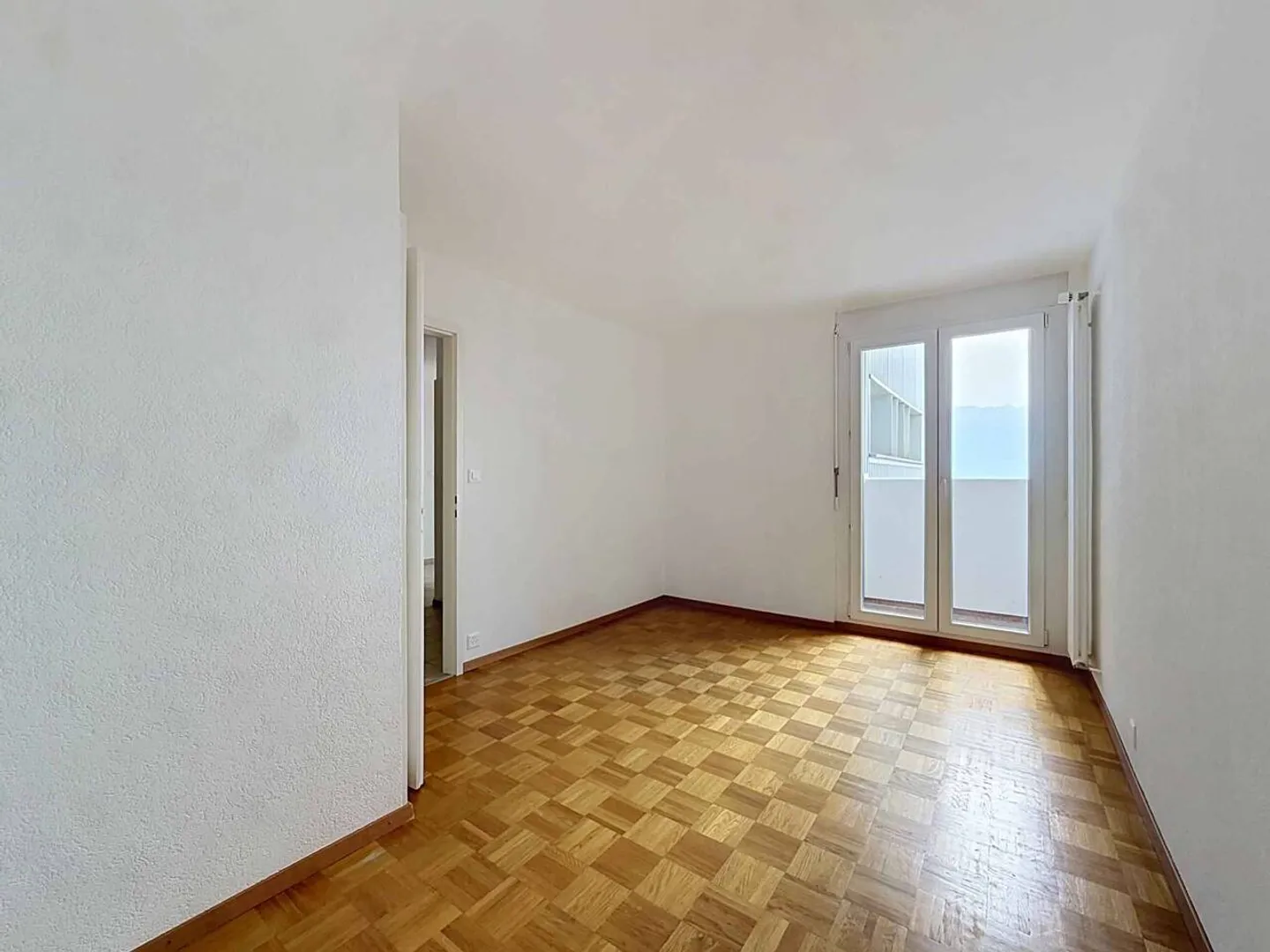 Helle 4,5-Zimmer-Wohnung mit Panoramablick - Foto 7 von 10