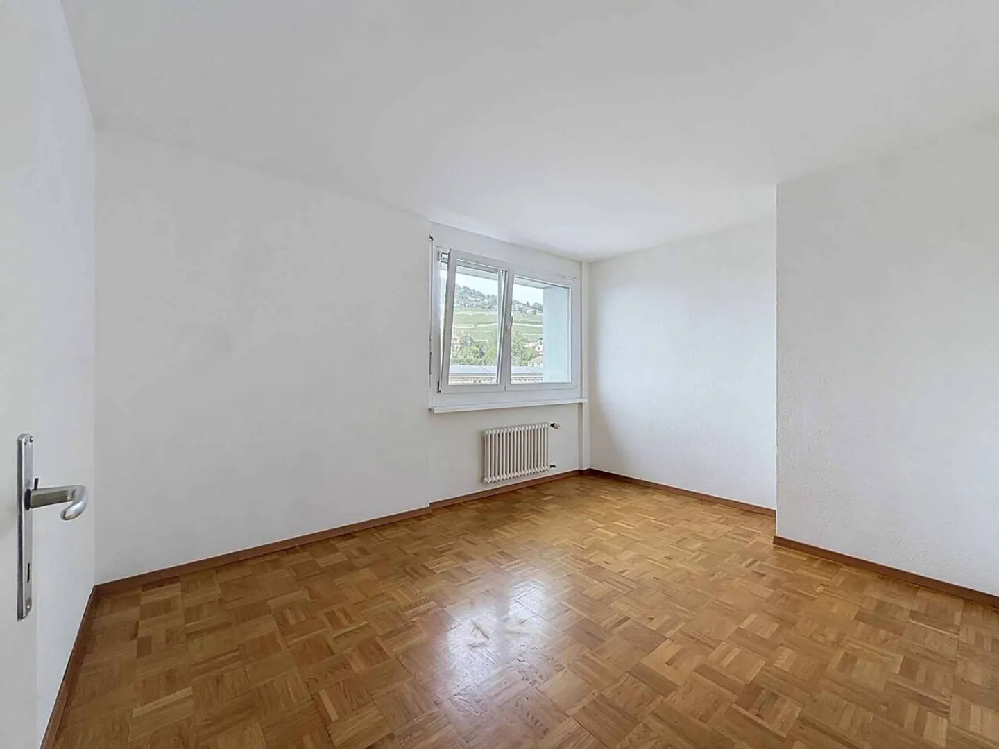 Helle 4,5-Zimmer-Wohnung mit Panoramablick - Foto 8 von 10
