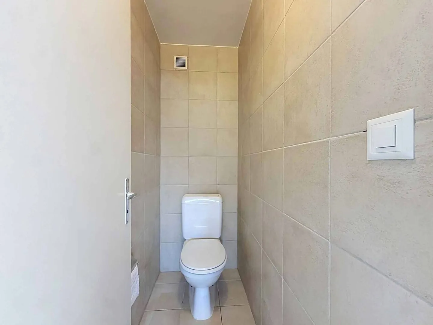 Helle 4,5-Zimmer-Wohnung mit Panoramablick - Foto 10 von 10