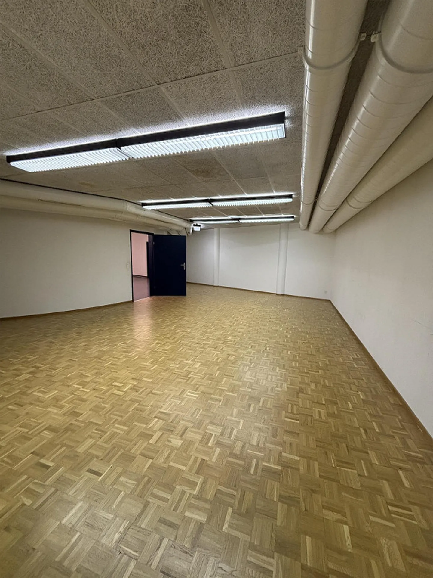 Vielseitige Lagerräume - Foto 2 von 4