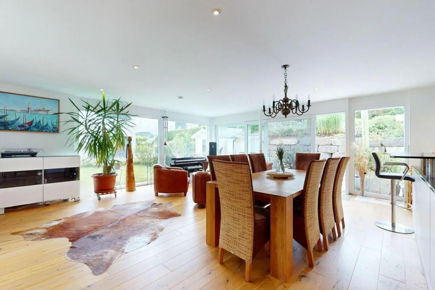 Newly built single-family house in a beautiful residential area with a panoramic view - Photo 14 of 25