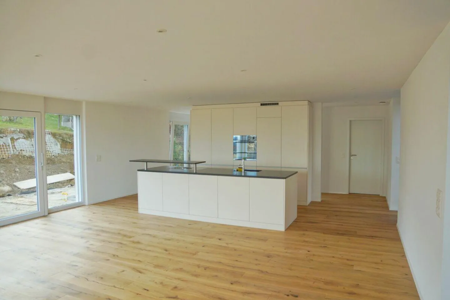 Newly built single-family house in a beautiful residential area with a panoramic view - Photo 16 of 25