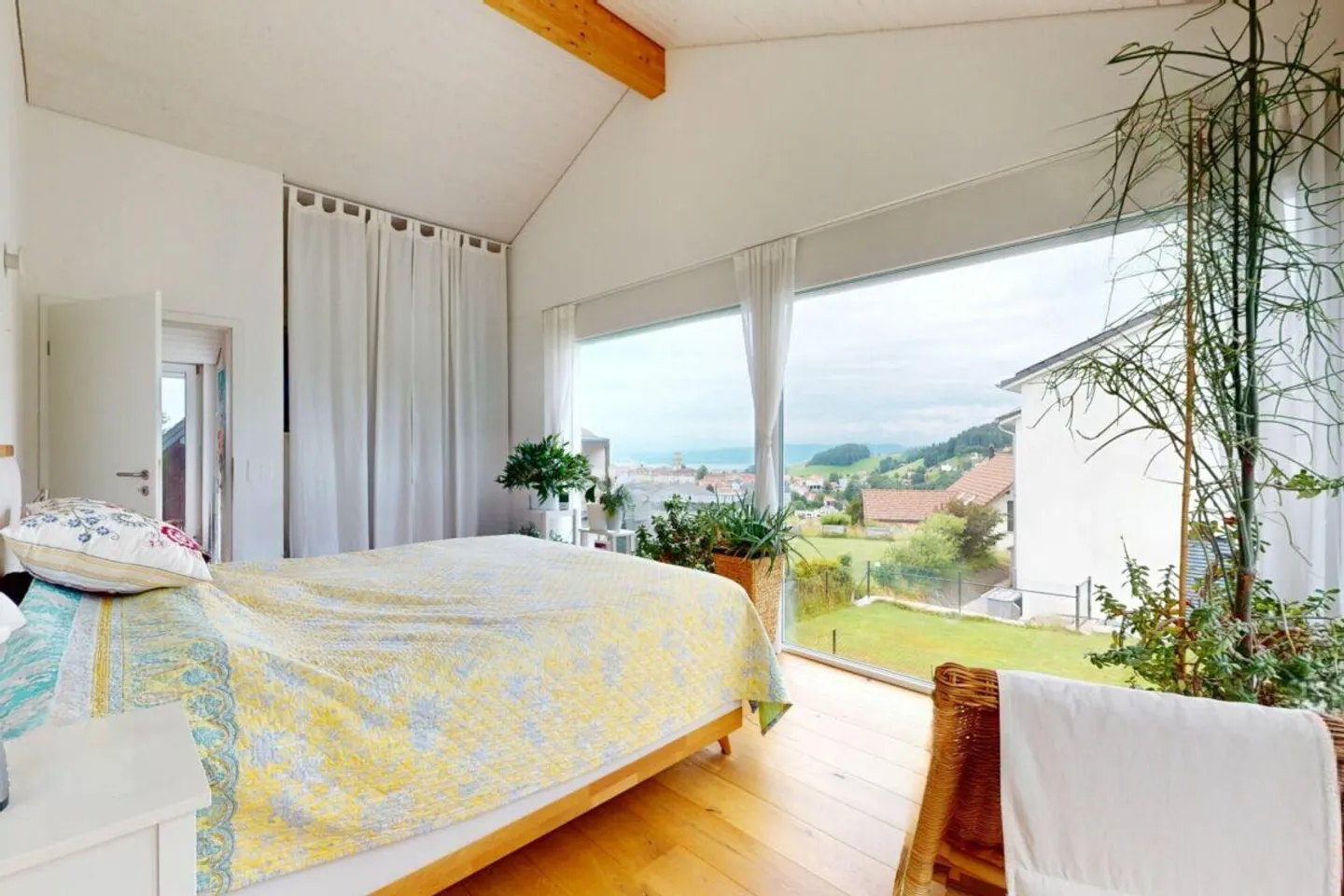 Newly built single-family house in a beautiful residential area with a panoramic view - Photo 22 of 25