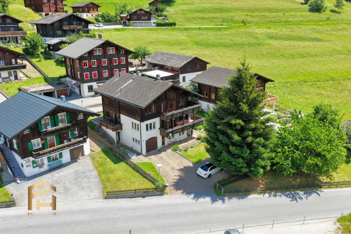 Erst- oder Zweitwohnsitz: Einfamilienhaus zum Wohnen, vermieten oder w - Photo 1 of 13