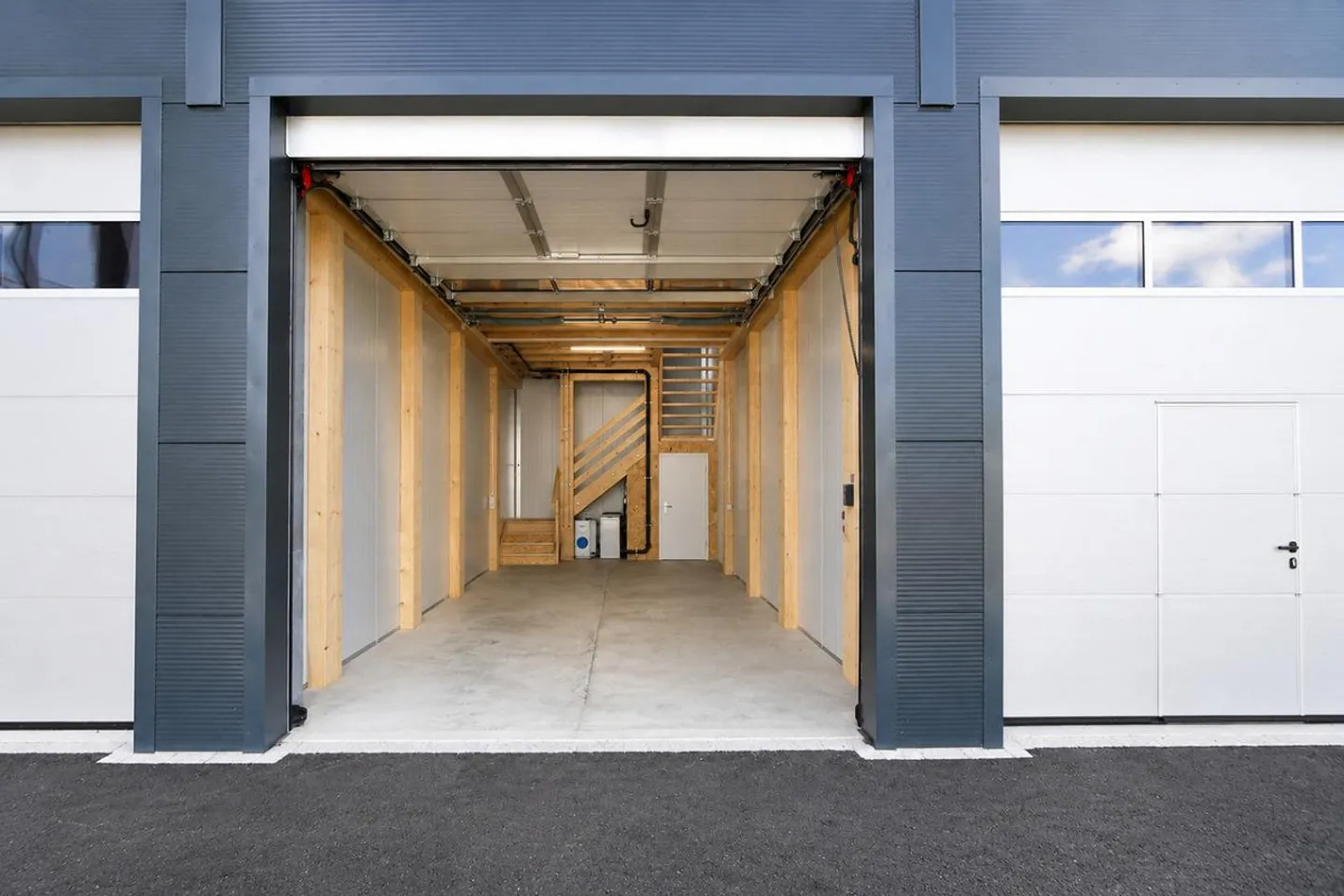 Spazio commerciale moderno con opzioni di utilizzo versatili - Foto 7 di 7