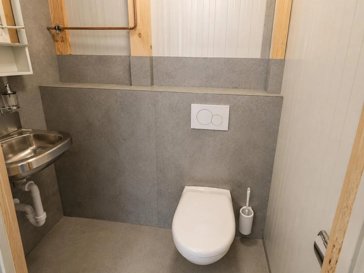 Spazio commerciale moderno con opzioni di utilizzo versatili - Foto 5 di 7