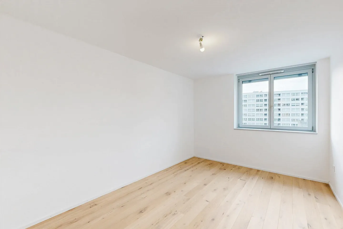 Appartement à louer - Photo 4 sur 8