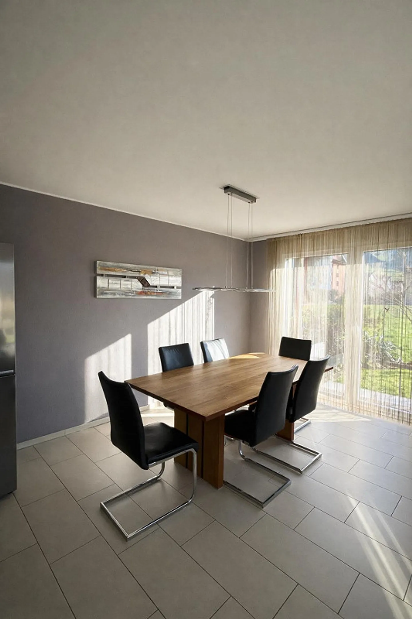 4.5-Room Garden Apartment with Conservatory & Mountain View - Photo 4 of 16