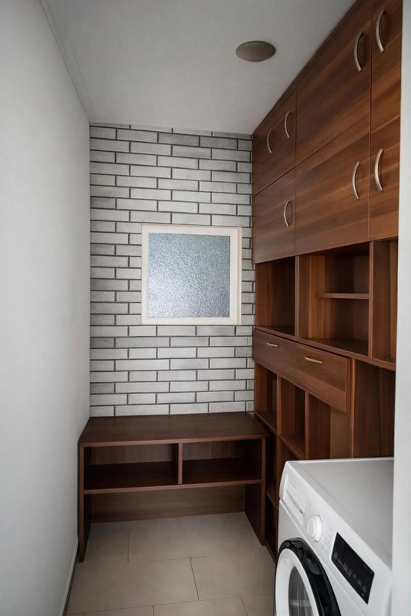 4.5-Room Garden Apartment with Conservatory & Mountain View - Photo 8 of 16