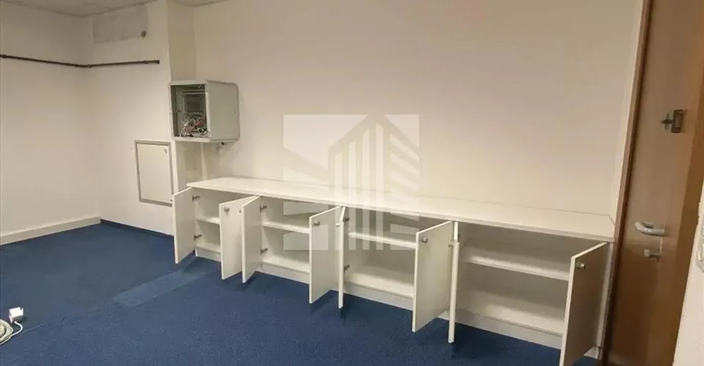 Bright and air-conditioned offices in Renens of 132 m² - Photo 6 of 9