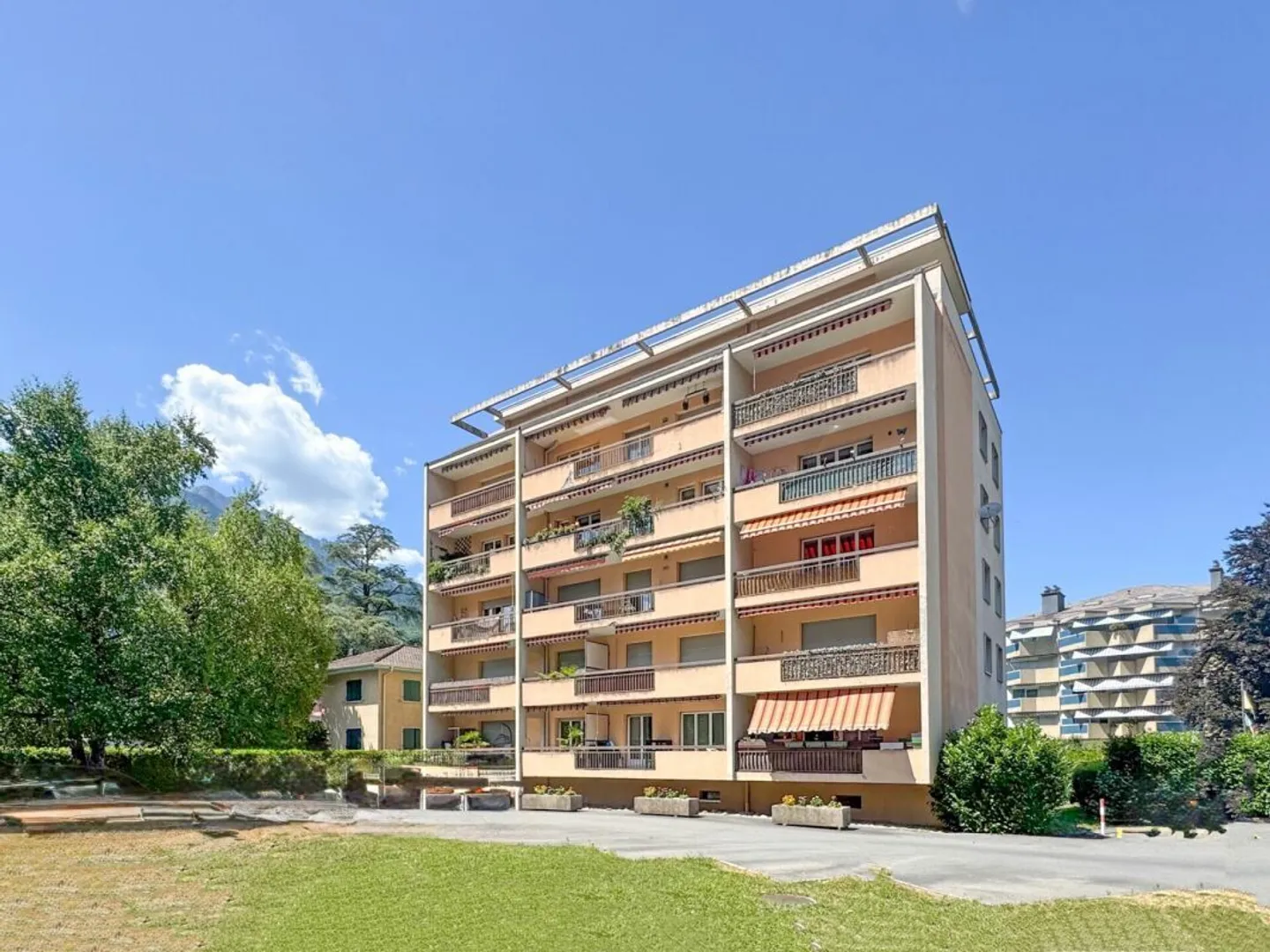 Appartamento di 4,5 locali con balcone ristrutturato e affittato - Foto 2 di 15