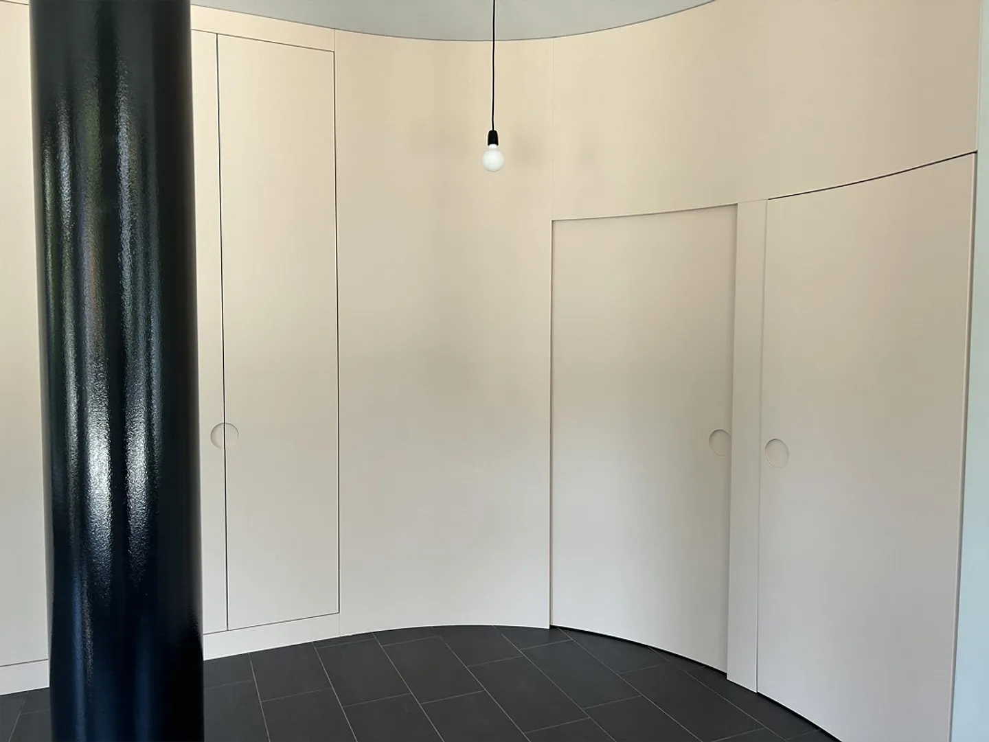 Un Gioiello nel Mezzo della Strettezza - Foto 7 di 13