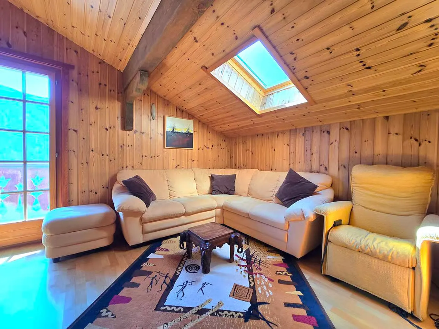 Magnificent family chalet with 2 apartments. Annexes, outdoor space, sun and view, - Photo 5 of 13