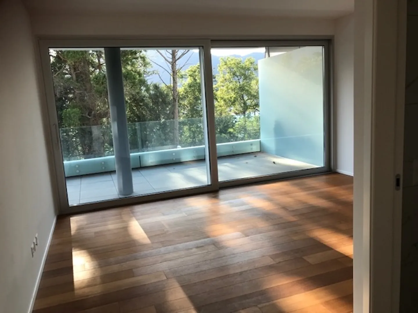 4,5 Zimmer Terrassenwohnung - Foto 2 von 2
