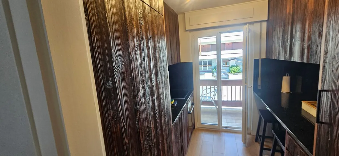 Furnished apartment for sale - Photo 2 of 11