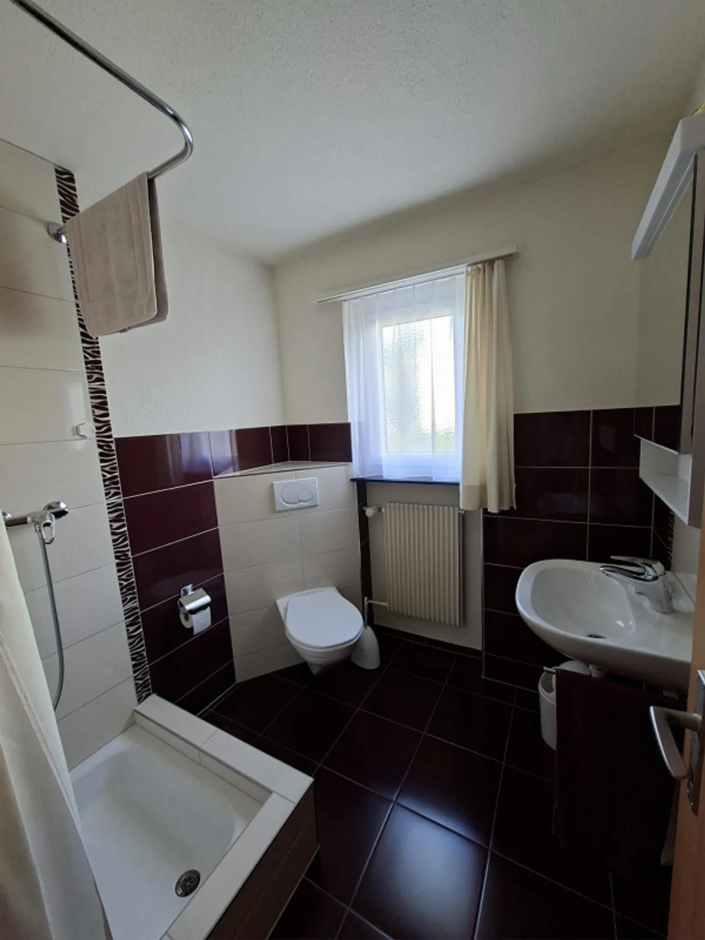 Charmantes Doppel-EFH - Foto 5 von 9