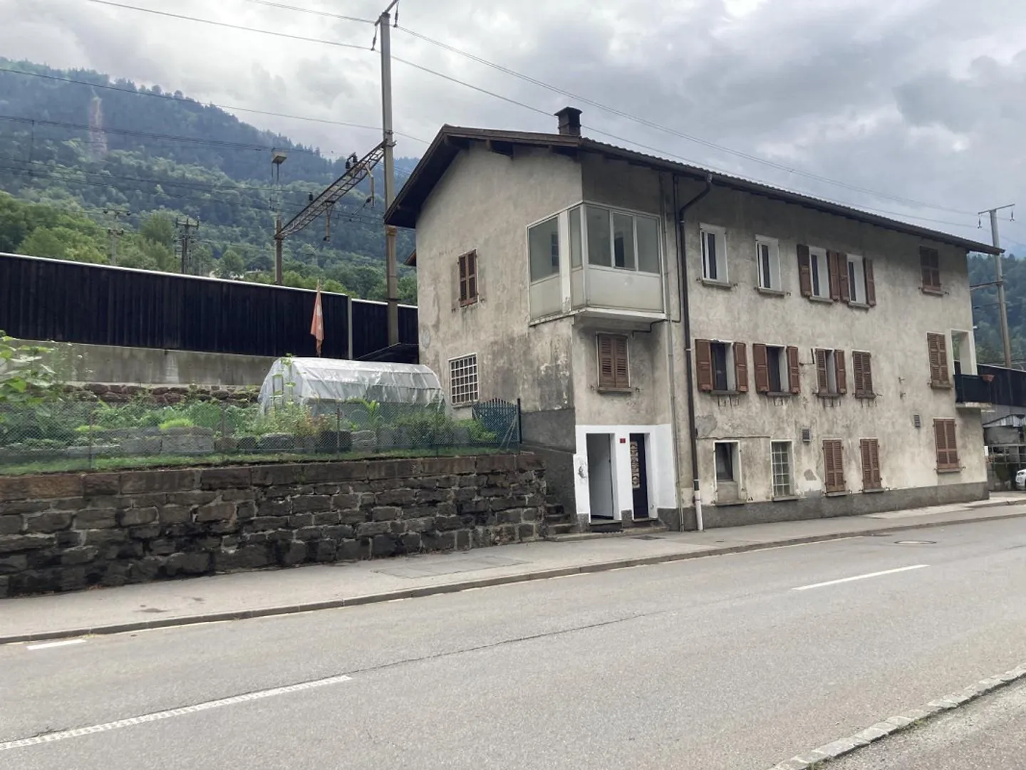 appartamento di 5 1/2 locali... - Foto 1 di 19