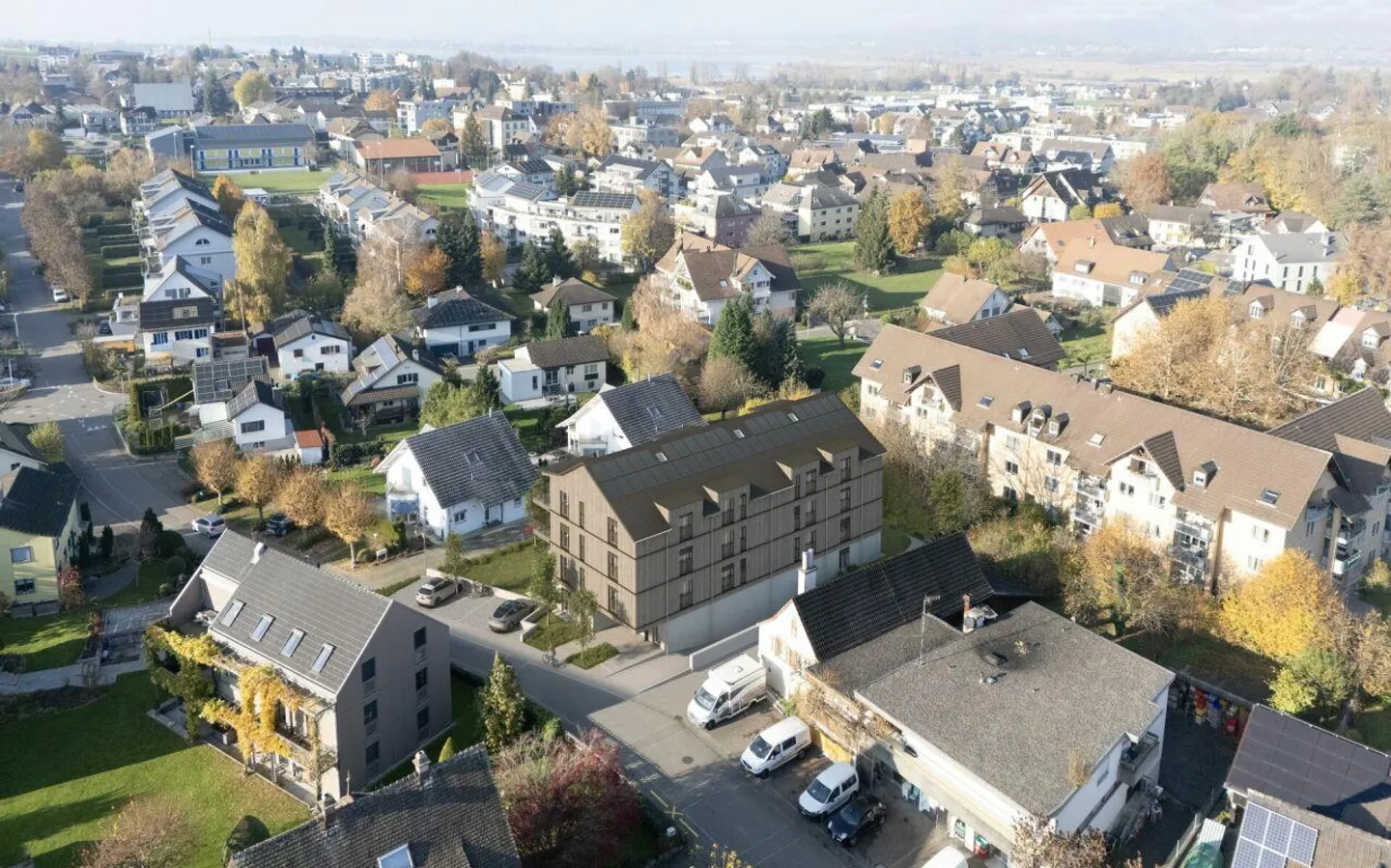 Living between water, nature, and urban life - Photo 7 of 7