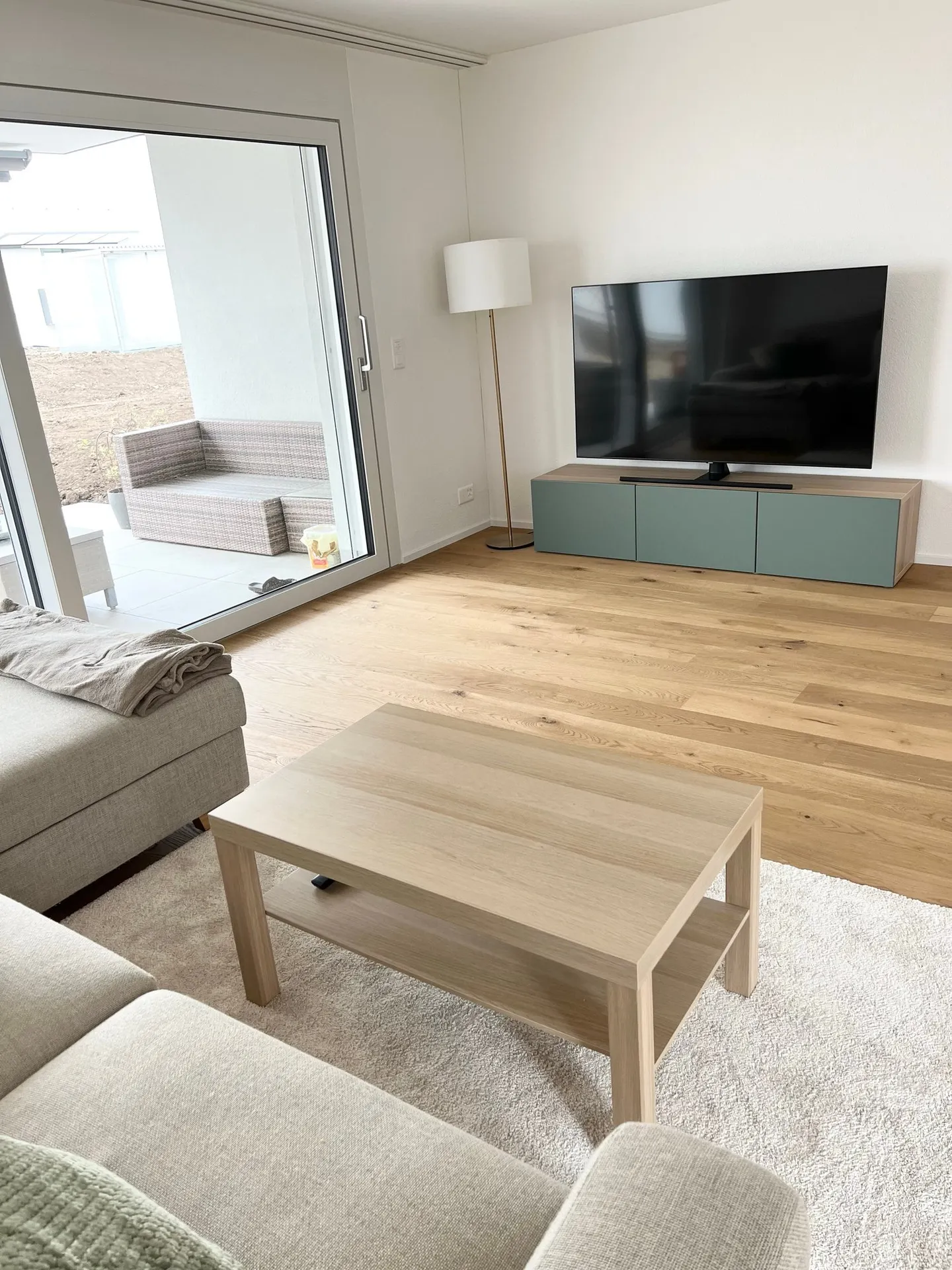 APPARTAMENTO 4½ LOCALI A BACHENBÜLACH (ZH), ARREDATO, TEMPORANEO - Foto 3 di 11