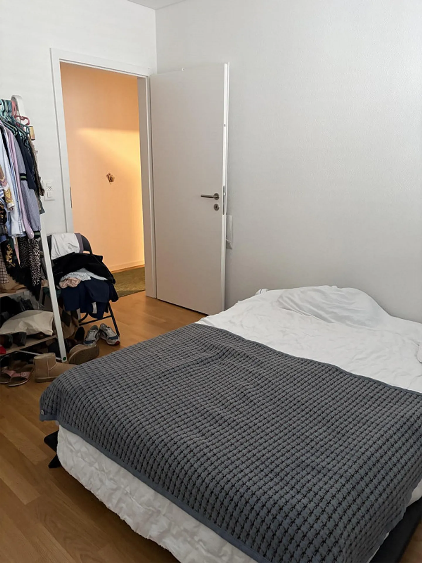 Appartamento Moderno Arredato - Foto 5 di 9