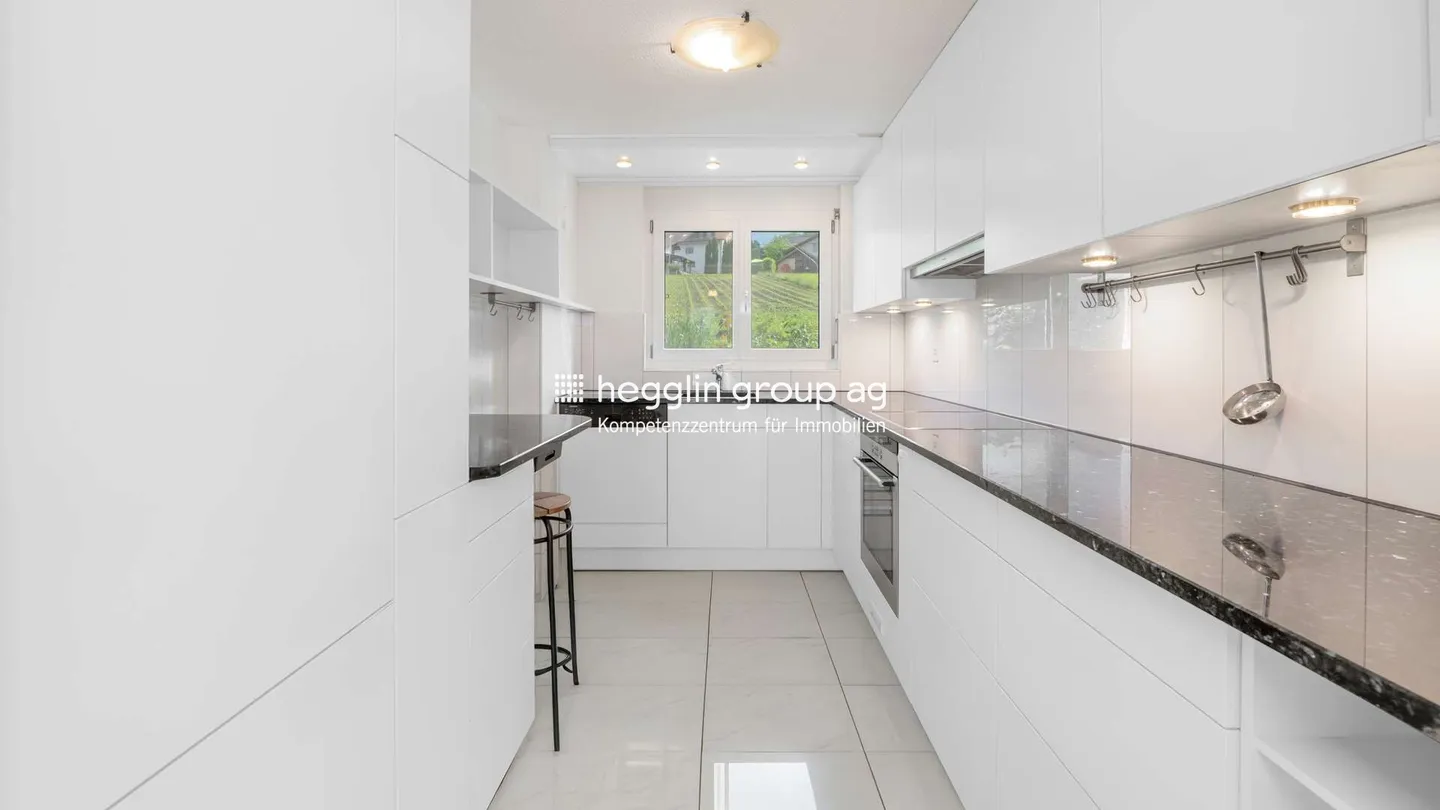 Unique: House with exclusive winter garden extension - Photo 5 of 12