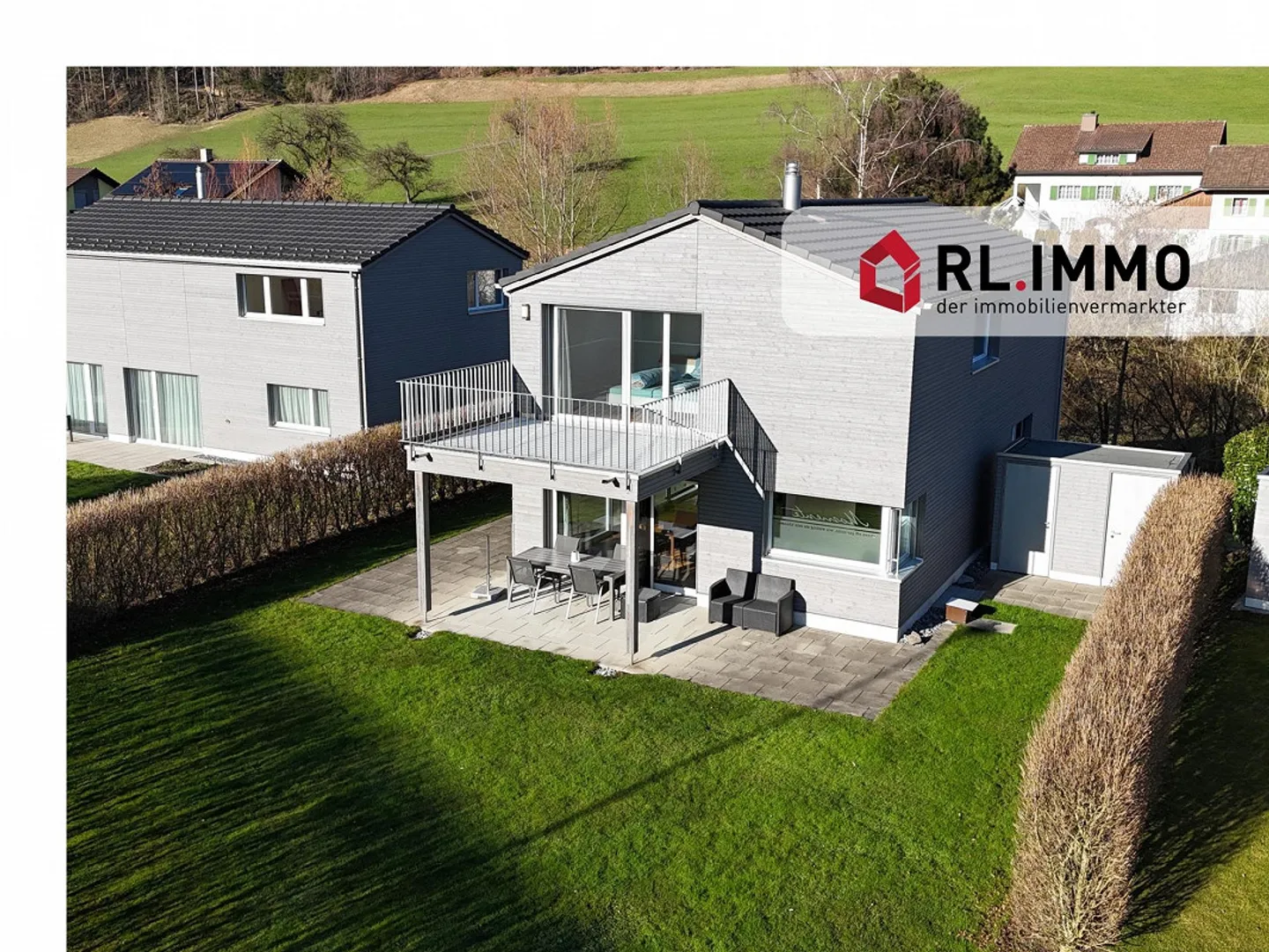 Modern 5.5 Room Single Family House in the Green - Photo 1 of 8