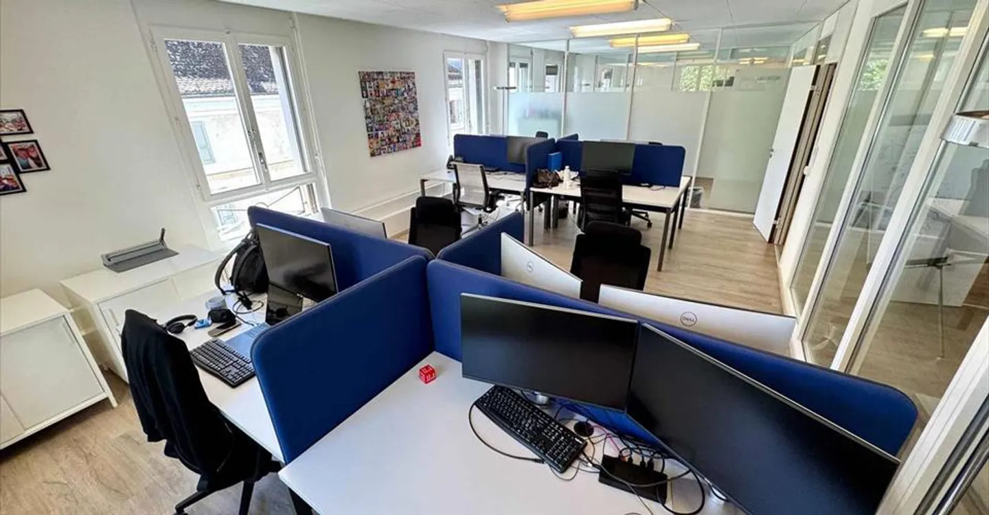 Shop for rent - Photo 8 of 13