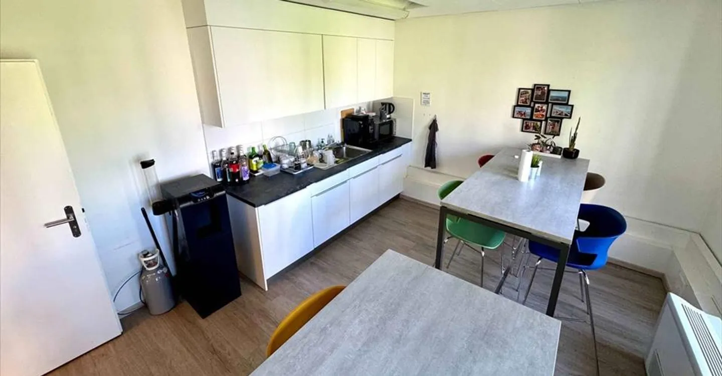 Shop for rent - Photo 13 of 13