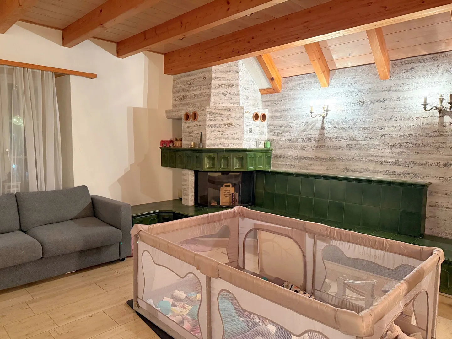 Très grand appartement de 4,5 pièces dans un bon emplacement à Lenzburg - Photo 1 sur 9