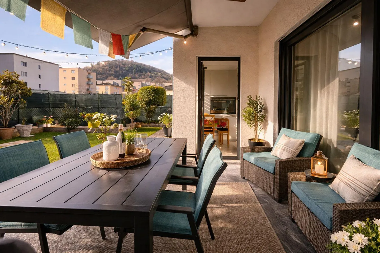 Casa gemella con charme, luce e giardino | Doppelhaushälfte mit Cha... - Photo 2 sur 21