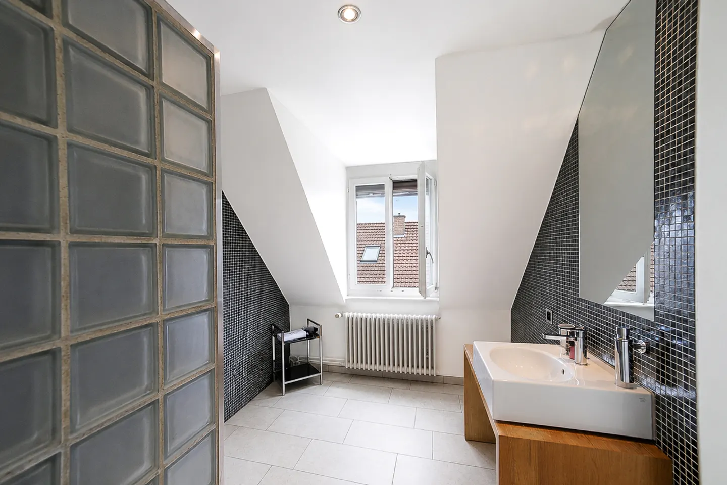 Appartement spacieux de 3,5 pièces avec balcon à Zurich-Ouest - Photo 5 sur 11