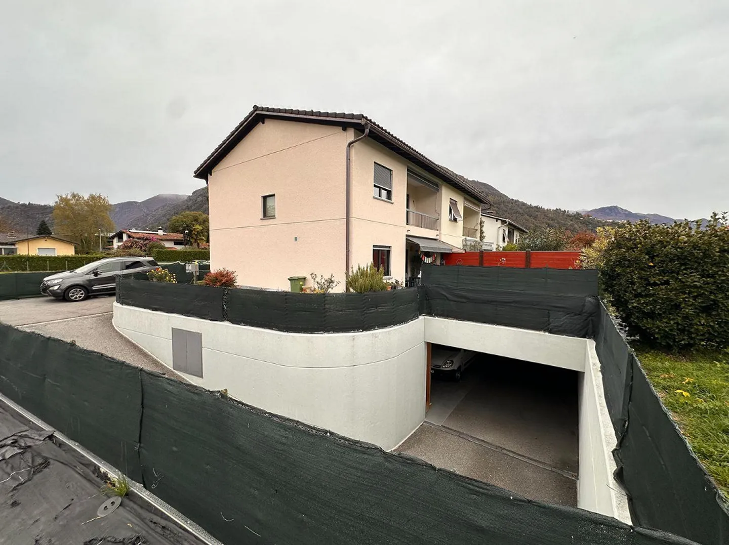 Casa gemella con charme, luce e giardino | Doppelhaushälfte mit Cha... - Photo 19 sur 21