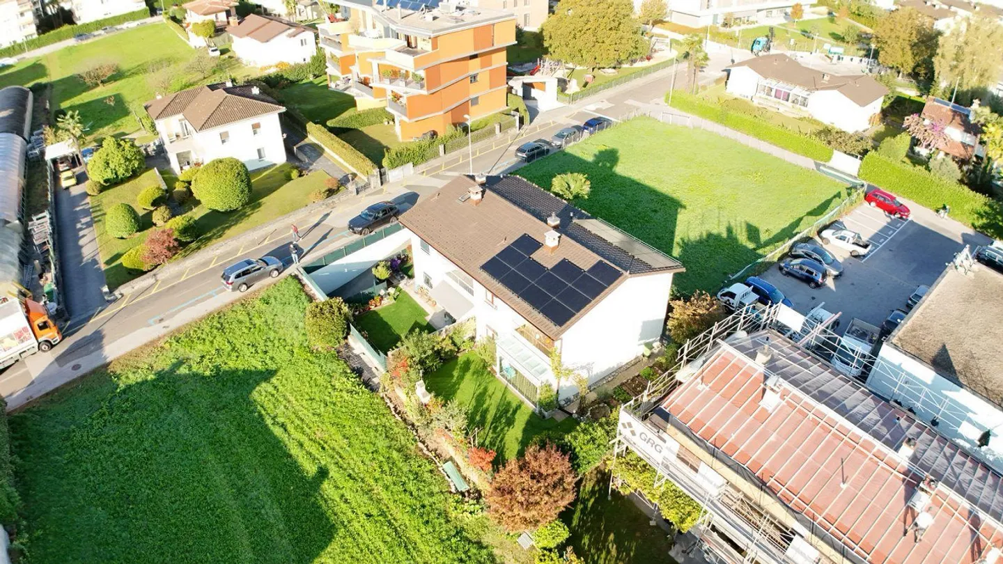 Casa gemella con charme, luce e giardino | Doppelhaushälfte mit Cha... - Photo 21 sur 21