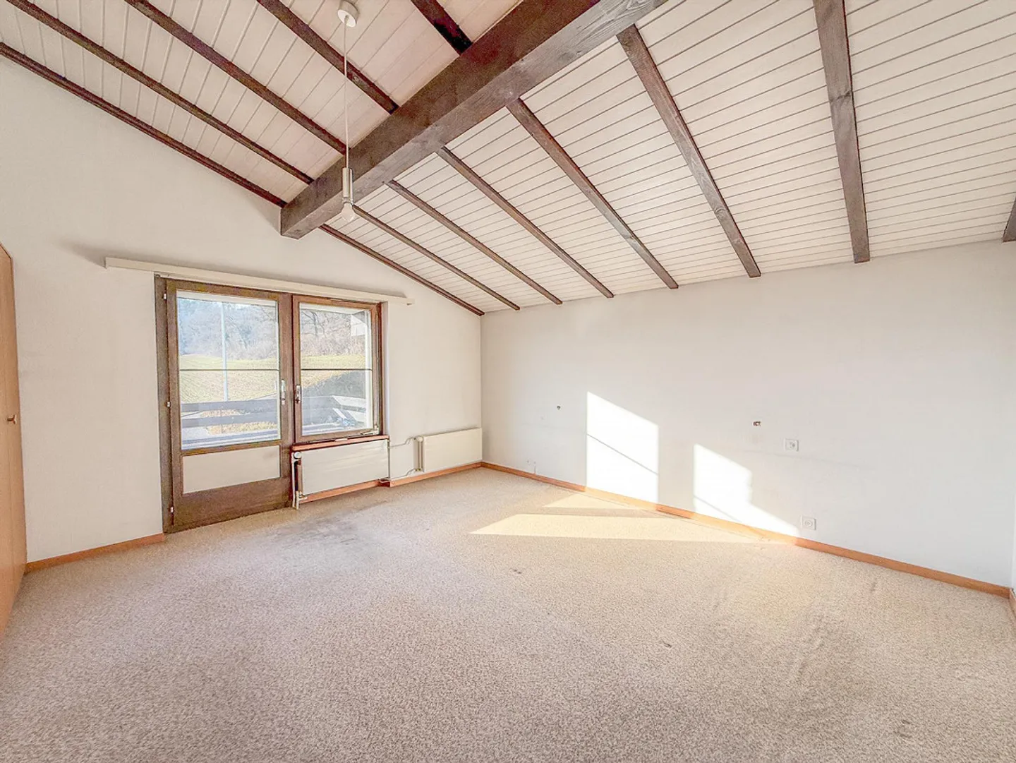 5.5-Room Single-Family House in a Quiet Village Location - Photo 9 of 18