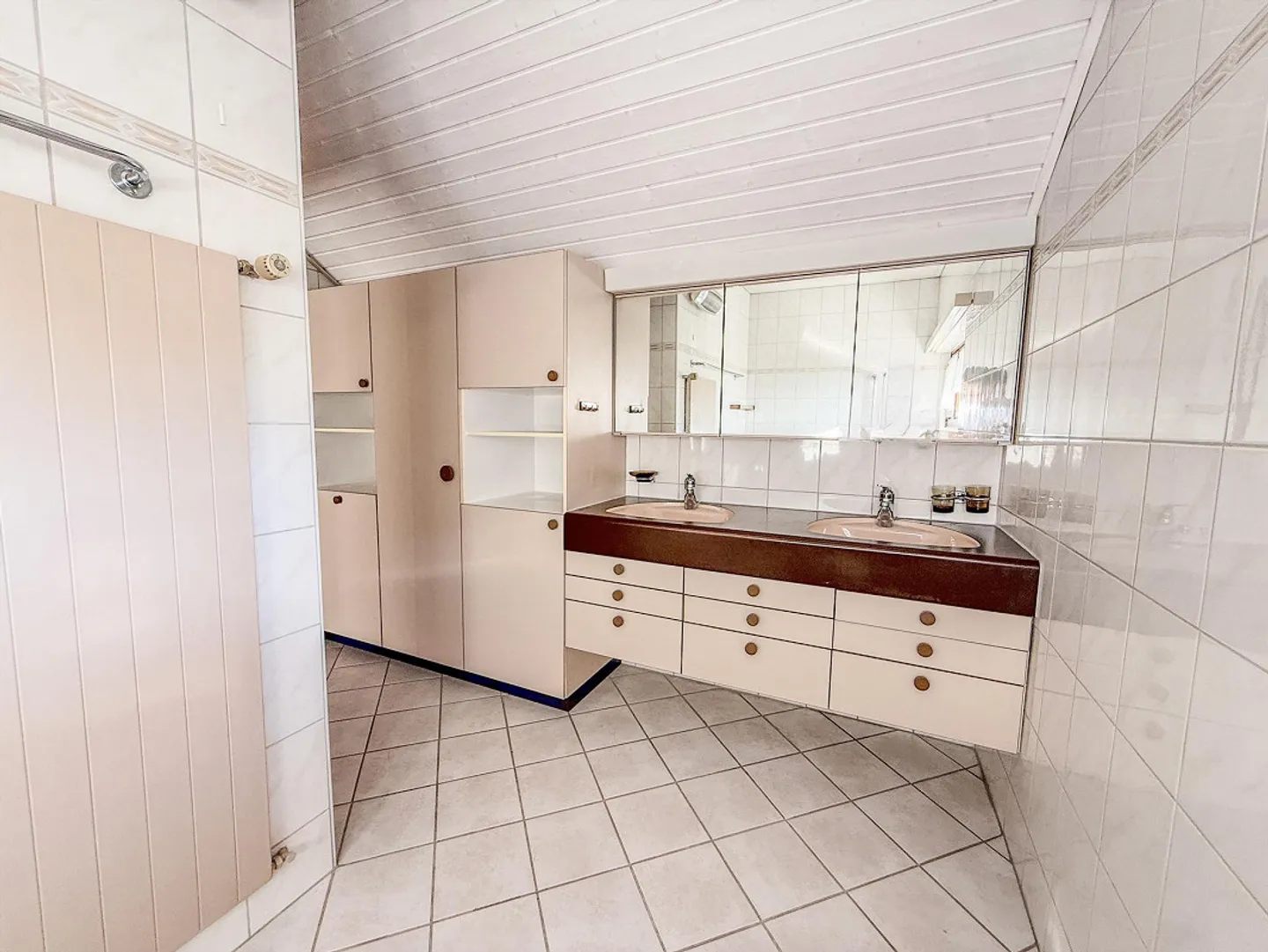 5.5-Room Single-Family House in a Quiet Village Location - Photo 14 of 18