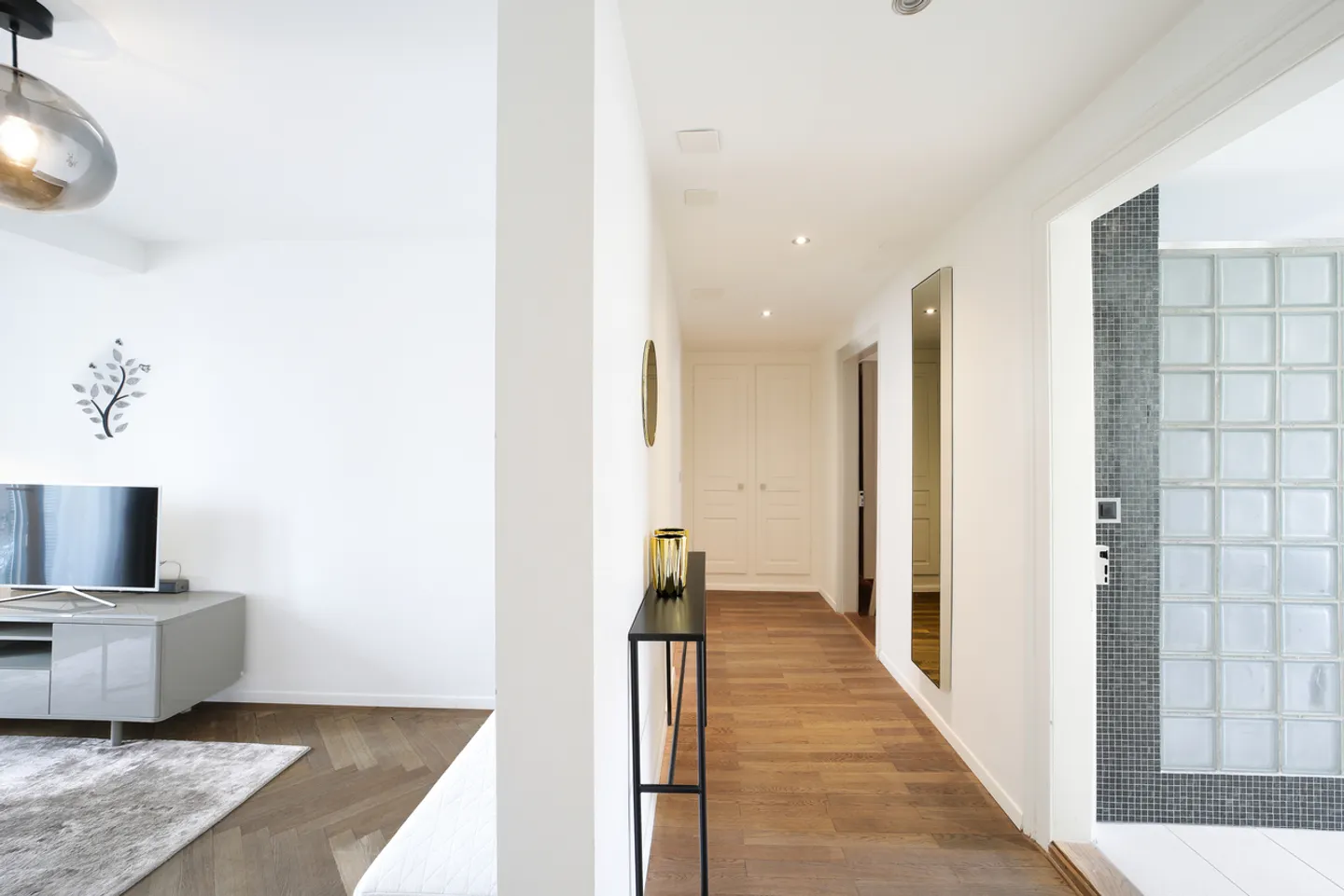 Appartement spacieux de 3,5 pièces avec balcon à Zurich-Ouest - Photo 9 sur 11