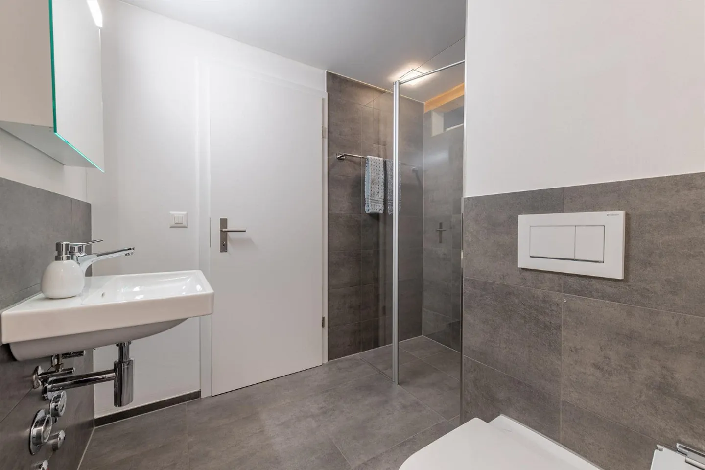 Spacious Living with 24 m² Terrace - Photo 13 of 13