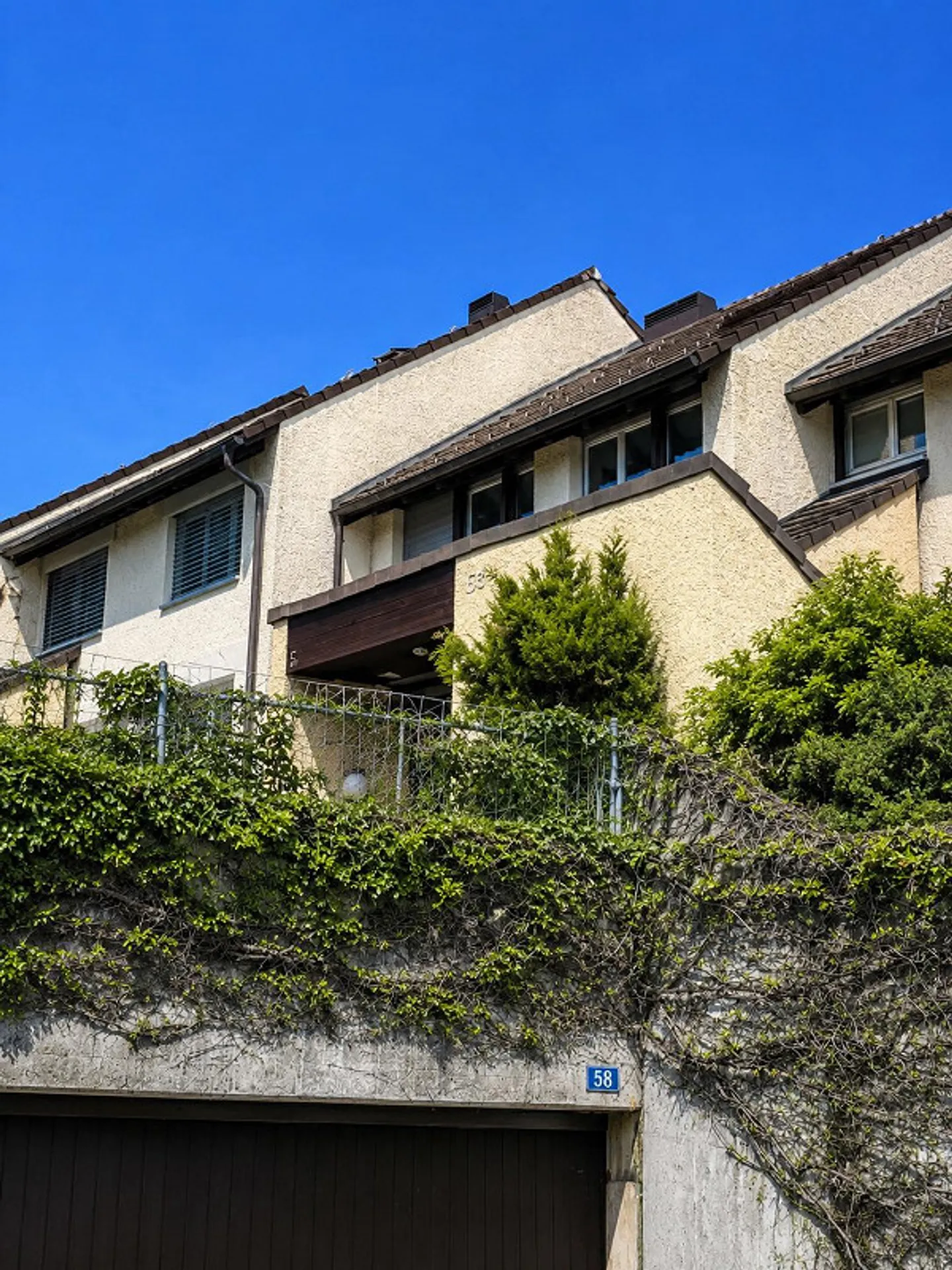 Maisonette apartment with two gardens and glazed terrace - Photo 1 of 15