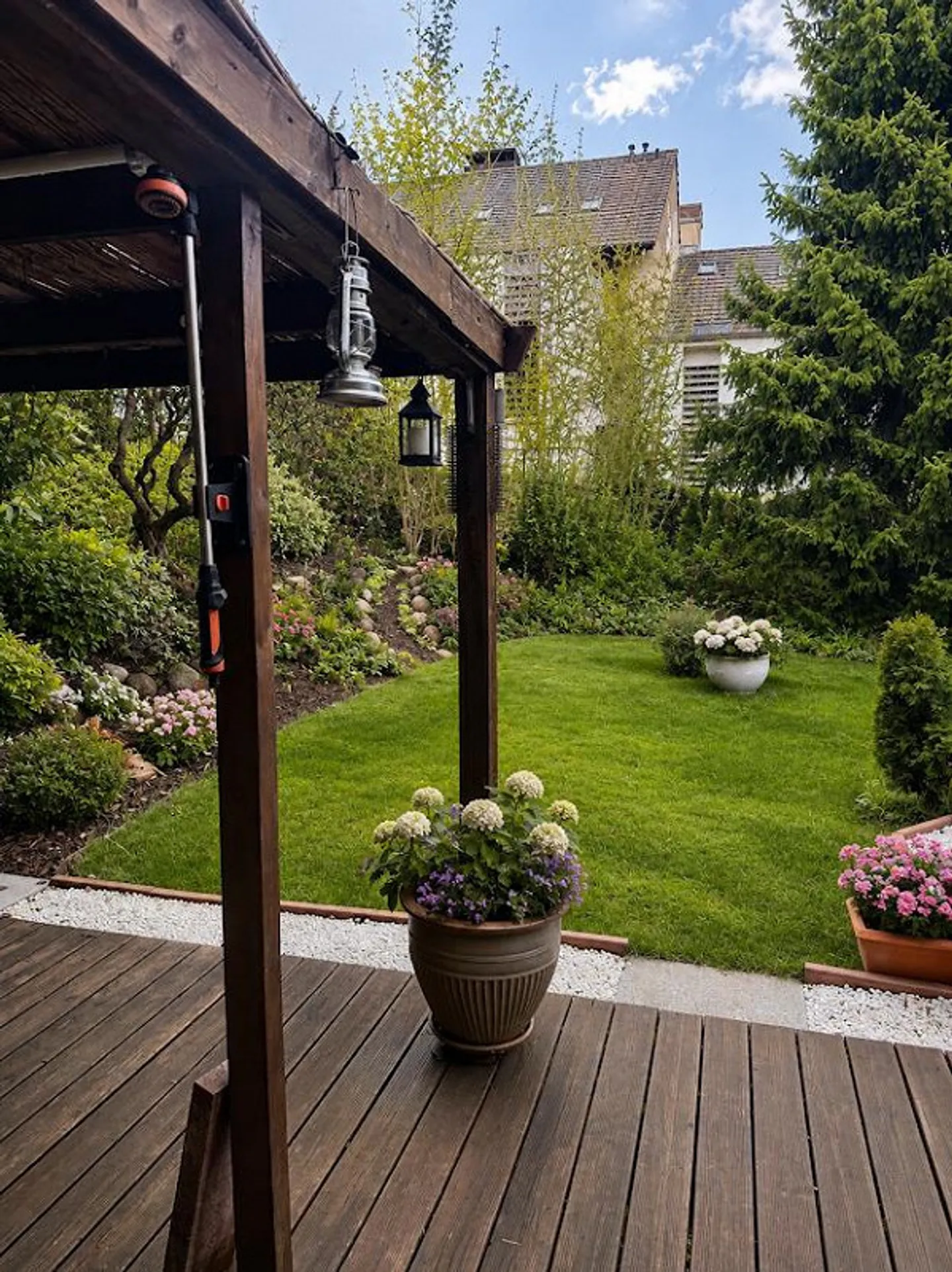Maisonette apartment with two gardens and glazed terrace - Photo 11 of 15